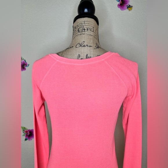 PINK Victoria’s Secret Long Sleeve Thermal Sleepwear Top in Pink Size M - Picture 11 of 12